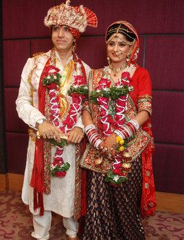 Sooraj Thapar & Deepti Dhyani