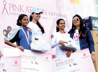 Anushka Ranjan with the winners