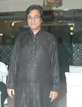 Talat Aziz 