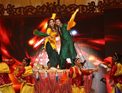 Shama Sikander and Karan Godwani perform a punjabi dance on SAB TV\'s \'SAB KI HOLI\' 