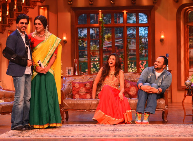 Sunil Grover as Meena from Chennai with Shahrukh Khan 