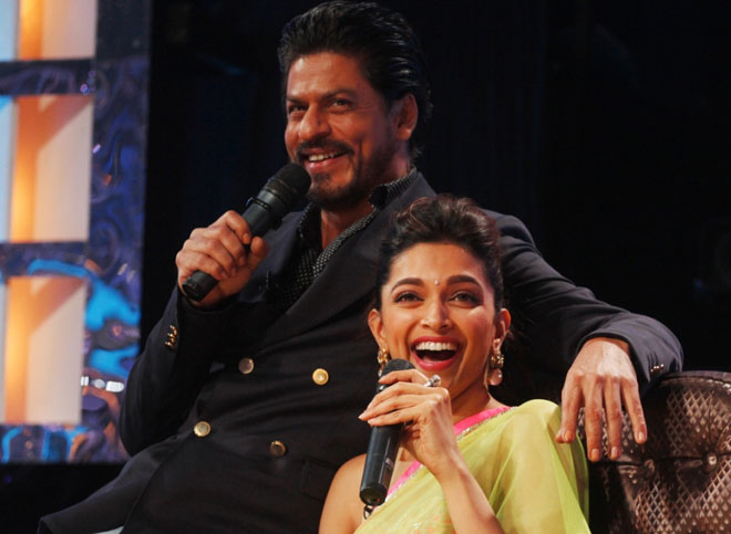 Now that\'s funny - Shahrukh Khan and Deepika Padukone share a laugh with the contestants of DID Super Moms