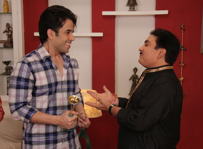 Tusshar Kapoor with Jethalal 