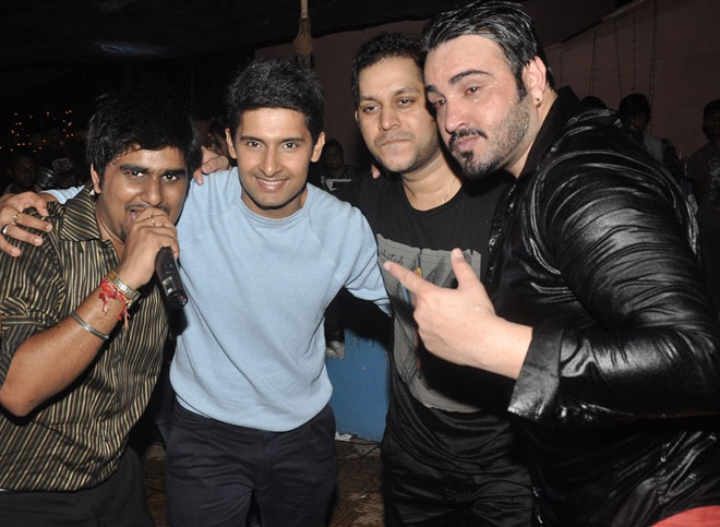 Singer Aman Trikha ,Ravi Dubey, Raaj Shaandilya and his friend