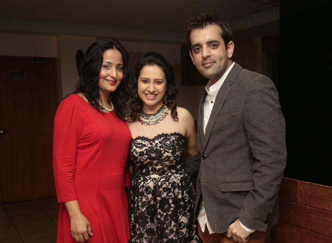 Pooja Joshi, Lata Sabharwal Seth and friend 