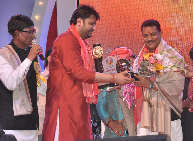 Rajiv Prathap Rudhiji got Felicitated by Mr. Mohit Kamboj at the Chhath Puja