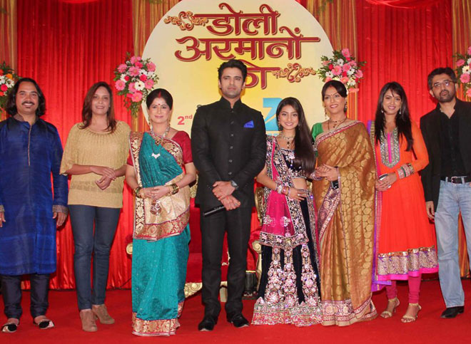 The cast at the launch of Doli Armanon Ki