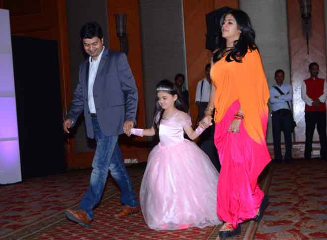 Ekta Kapoor and STAR Plus GM Gaurav Banerjee with Ruhi