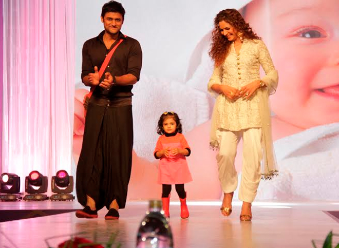Manav Gohil and Shweta Kawaatra with Daughter 