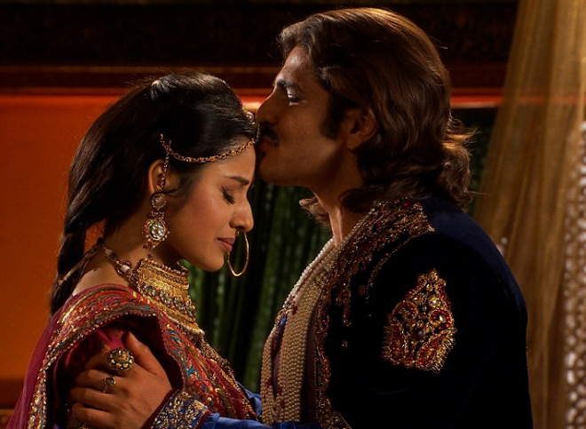 Akbar to kiss away Jodha