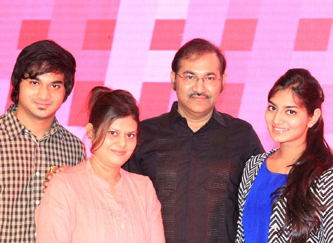 Siddhant Bhosle, Hema Bhonsle, Sudesh Bhosle and Shruti Bhosle 2 at #fame launch event