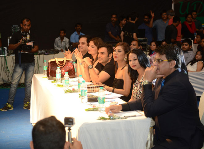 Actor Mahesh Thakur, Deepshikha Nagpal, Chaitanya Chaudhary, Manenee Misra, RJ Akriti and  Ayub Khan