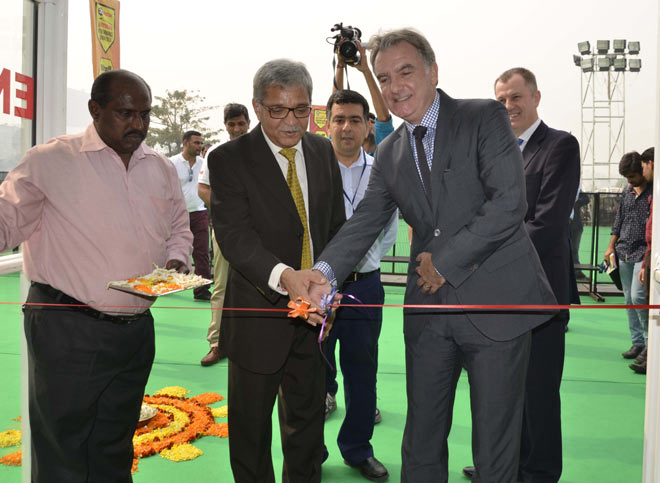 Vyomesh Kapasi alongwith Kevin Costello at the lamp lighting ceremony of the inauguration