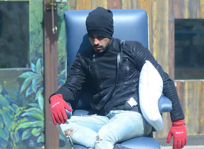 Charity Begins at the Bigg Boss House: Day 89