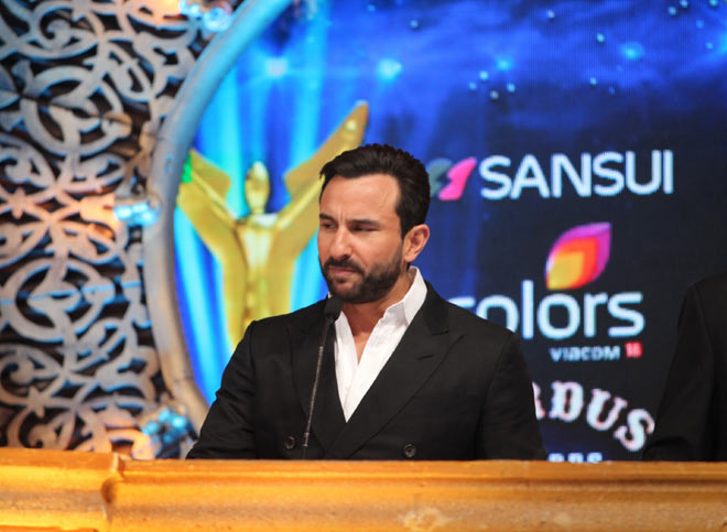 Saif at Sansui COLORS Stardust Awards