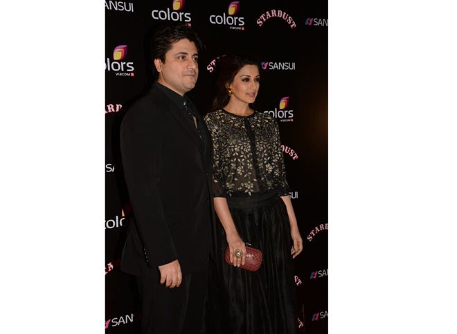 Sonali and Goldie Behl Posing at the Sansui COLORS Stardust Awards