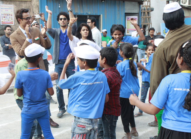 Shashi Sumeet Productions gifts a day of fun to the kids from Angel Xpress this Republic Day