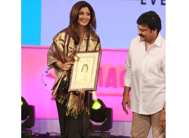 Bollywood Shining Star Award- Shilpa Shetty