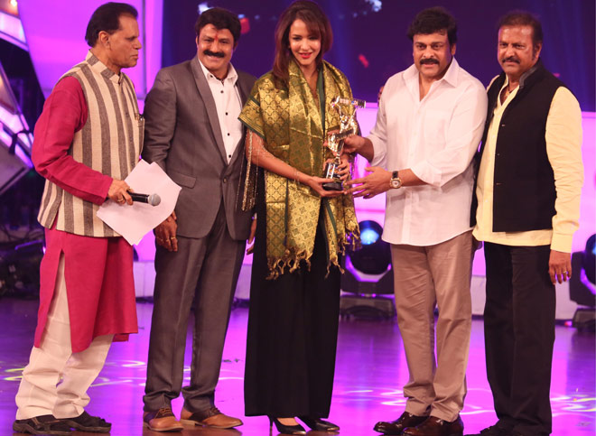 Jury Award - Best Actress- Manchu Laxmi  (Chandamama Kathalu - 2014)