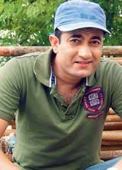 AbbasÂ Khan - Image 1