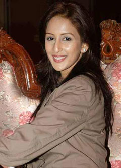 ChahattÂ Khanna - Image 1