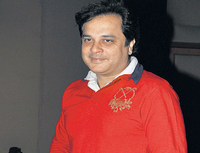 Mahesh Thakur 