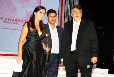 Vinay Nambiar (Area Manager UAE, Qatar and Omar - Kingfisher Airlines) and Rajan Lal to Aiisha Ramadan 