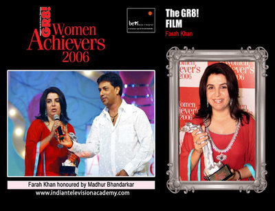 Farah Khan honoured by Madhur Bhandarkar 