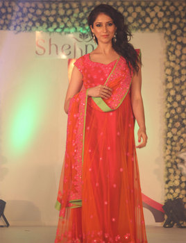 Neha Ahuja 