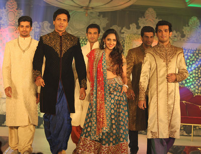 Akansha Ranjan with Tv\\\'\\\'s handsome actors 