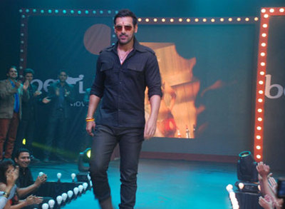 John Abraham walking the ramp