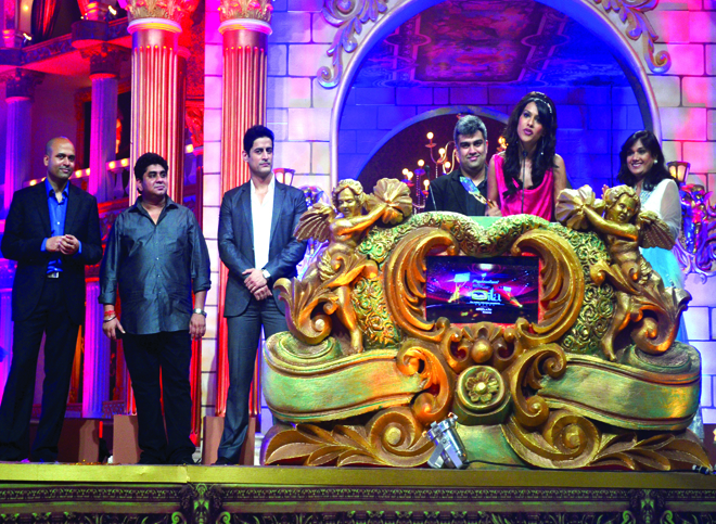 Ajit Thakur (General Manager- Life OK), Rajan Shahi and Mohit Raina to Nia Sharma 
