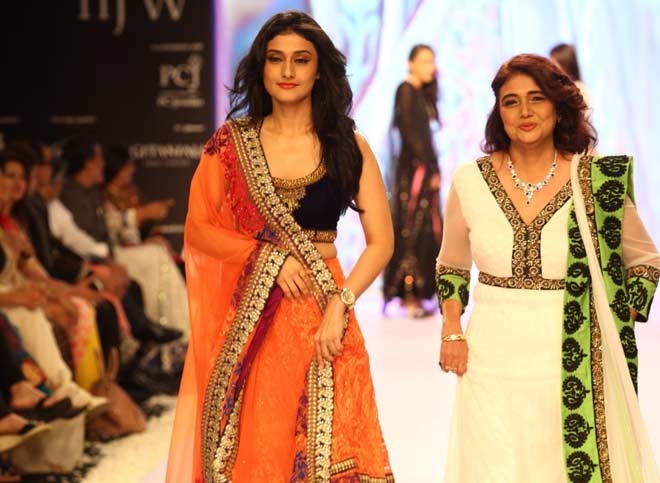 Ragini Khanna & Kamini Khanna