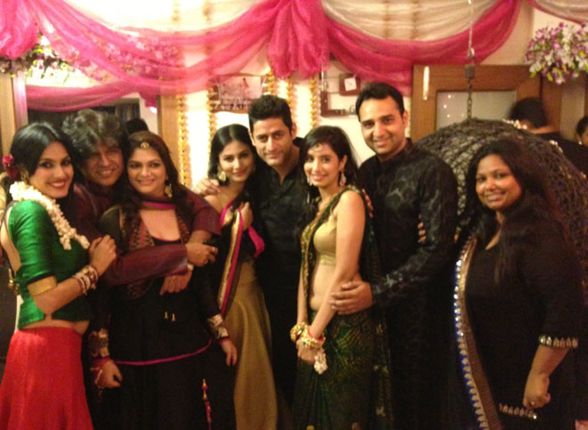 Kamya Punjabi, Nikhil Sinha, Sohanna, Mohit Raina,Romanchak Mehta, Charu Aposa,Neerusha