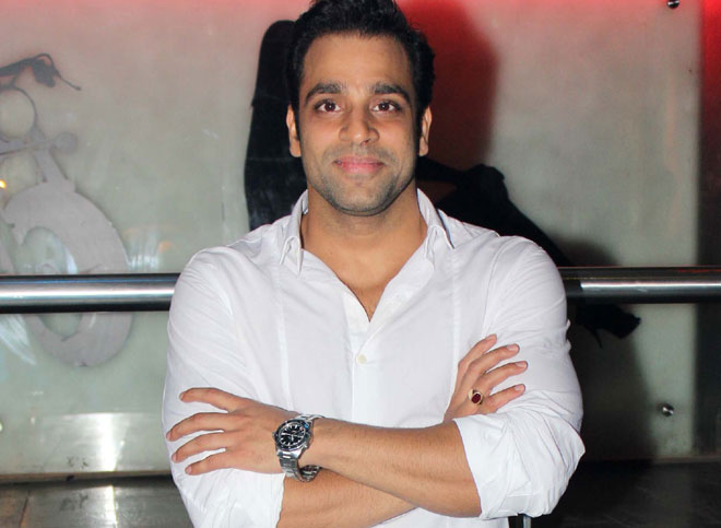 Abhishek Awasthi at Rozlyn's party.