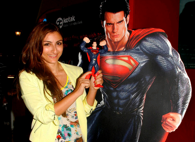 Soha Ali Khan at Man of Steel Premier