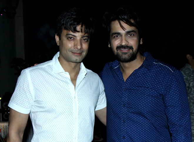 rahul bhat ,arjum bajwa