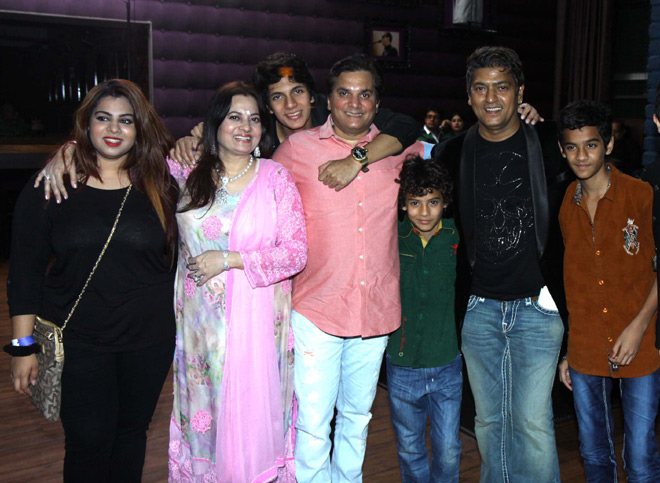 Ramona,Vijayta,Avitesh,Lalit and  Aadesh Shrivastava   