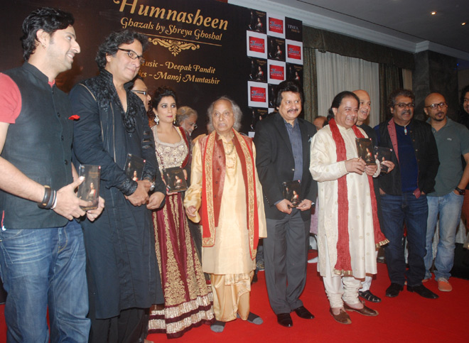 Salim Marchant, Talat Aziz, Deepak Pandit, Shreya Ghoshal, Pandit Jasraj, Pankaj Udhas, Anup Jalota, Pt. Satish Vyas, Hariharan, Shantanu Moitra & Papon