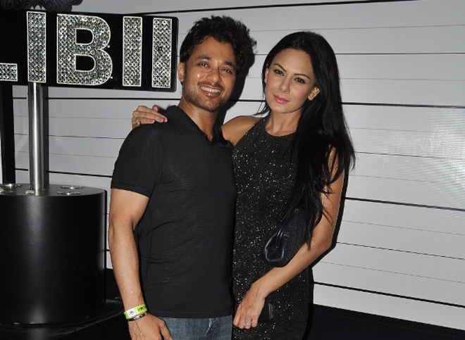 Aanchal kumar & Anupam Mittal