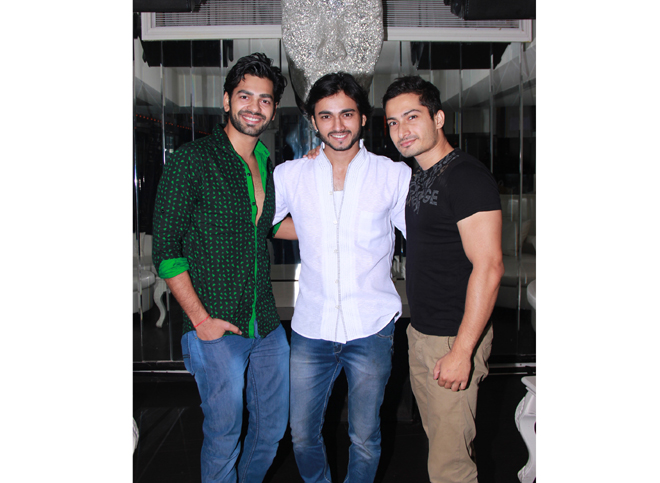 Team Mumbai Warrior\\\'s surprise bash for Nikul Bangari!