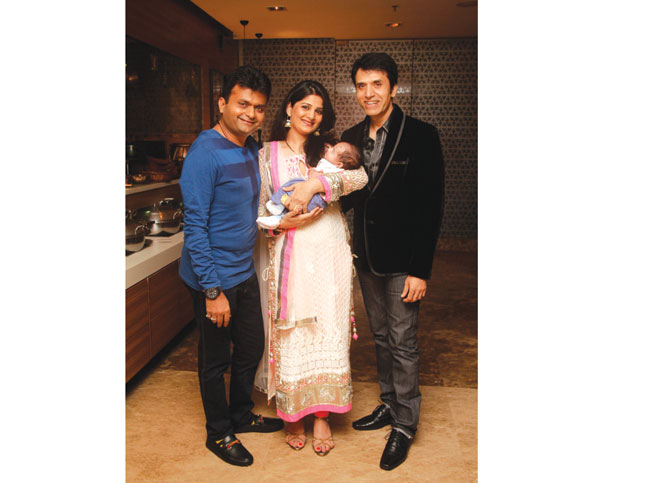Aneel Murarka hosts a party for Sooraj Thapar! 
