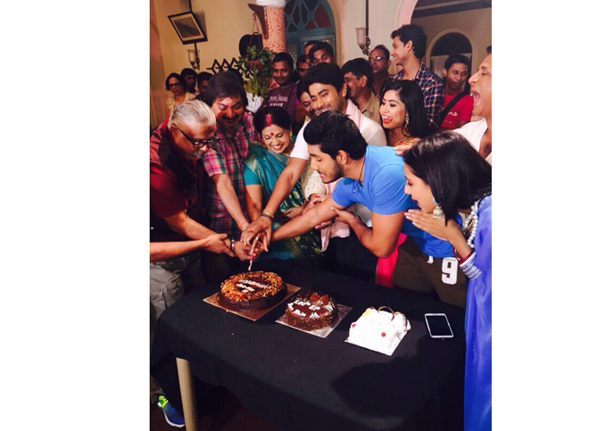 Celebration on the set of Sony TV's Hum Hai Na