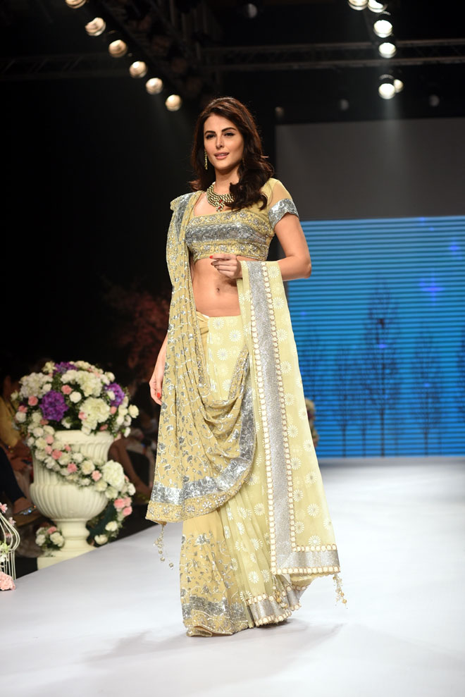 Mandana-Karimi