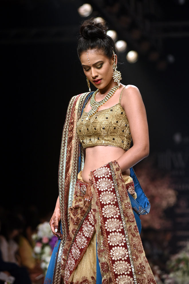Nia-Sharma