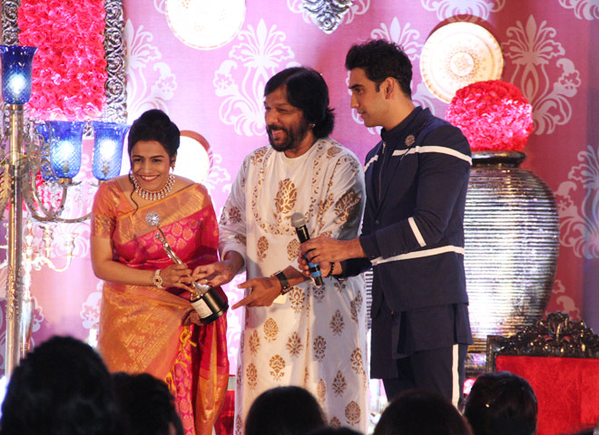 Roop Kumar Rathod & Amit Sadh to Ms. Falu Falguni Shah